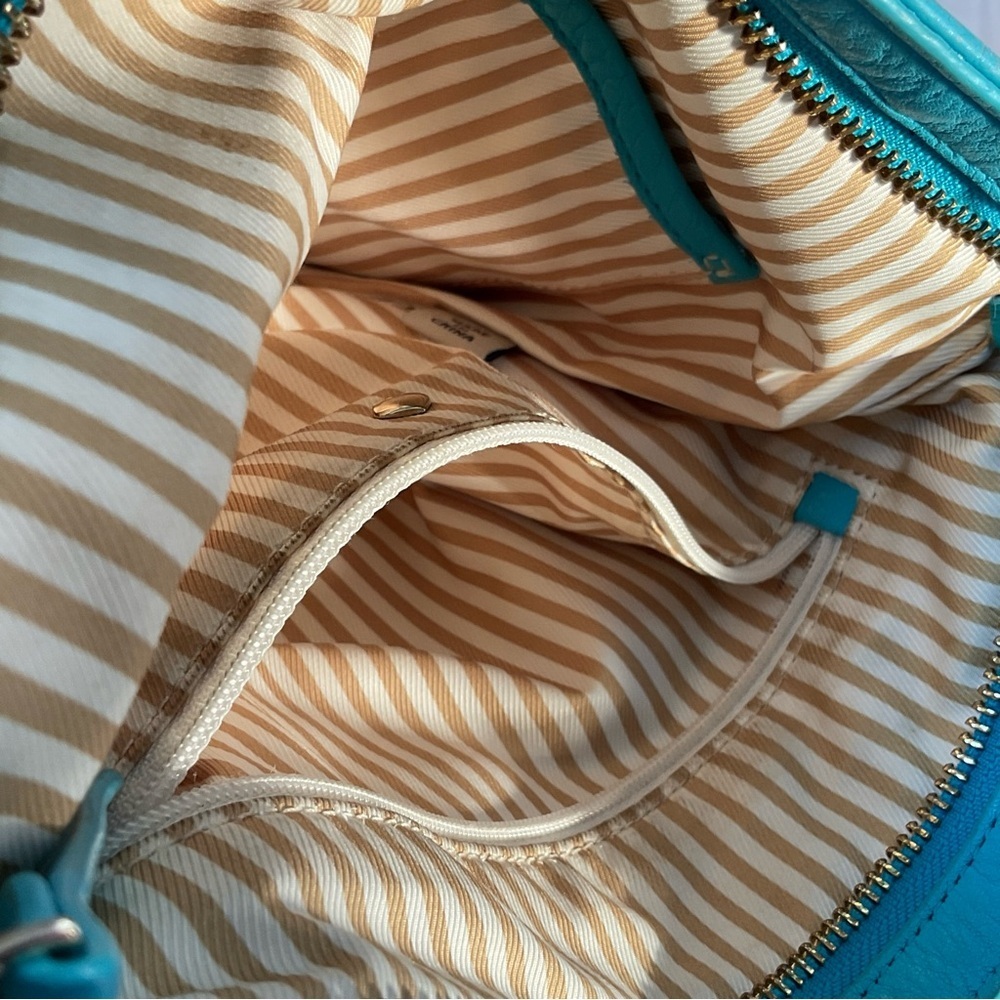 Kate Spade Butter Soft Turquoise Pebble Leather Crossbody Bag Silver Accents - Picture 10 of 14